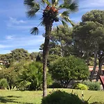 Apartmán T2 Rez De Jardin Piscines Vue Parking Terrasse Commerces Six-Fours-les-Plages