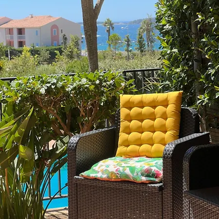 Apartmán T2 Rez De Jardin Piscines Vue Parking Terrasse Commerces *